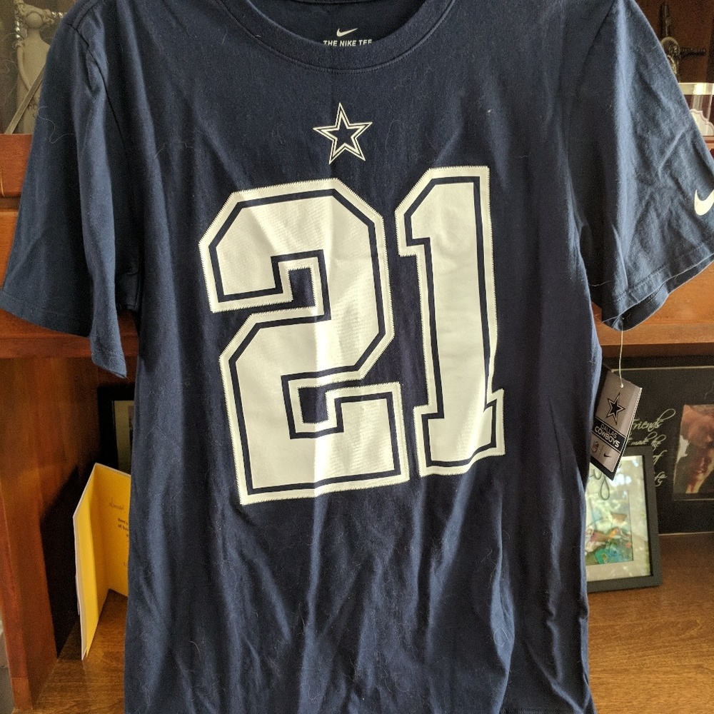 Nike cowboys tee